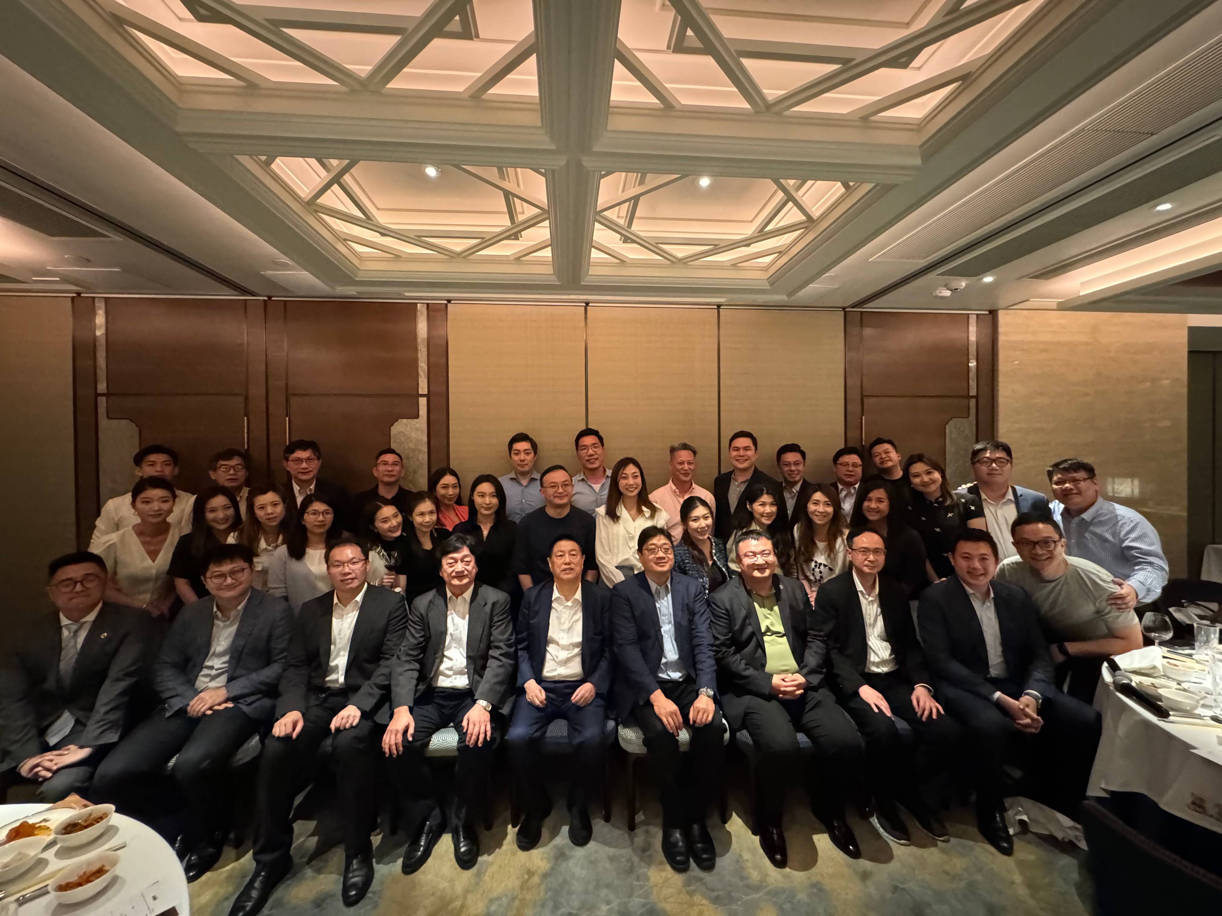 港僑聯(lián)會辦「體驗中國葡萄酒文化」活動