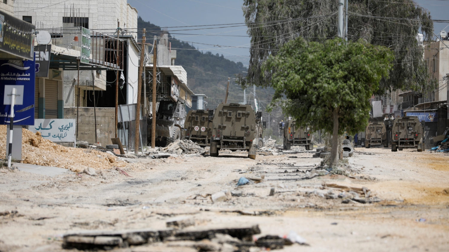 以色列導(dǎo)彈襲擊伊朗 多國(guó)傳出爆炸聲！原油、黃金大漲