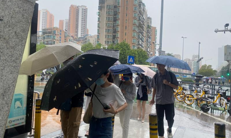 深圳發(fā)布雷暴雨黃色預(yù)警信號(hào) 全市進(jìn)入暴雨戒備狀態(tài)