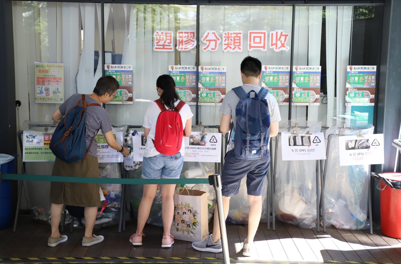 李家超：對「走塑」整體實行情況持正面態(tài)度 替代品會不斷改善