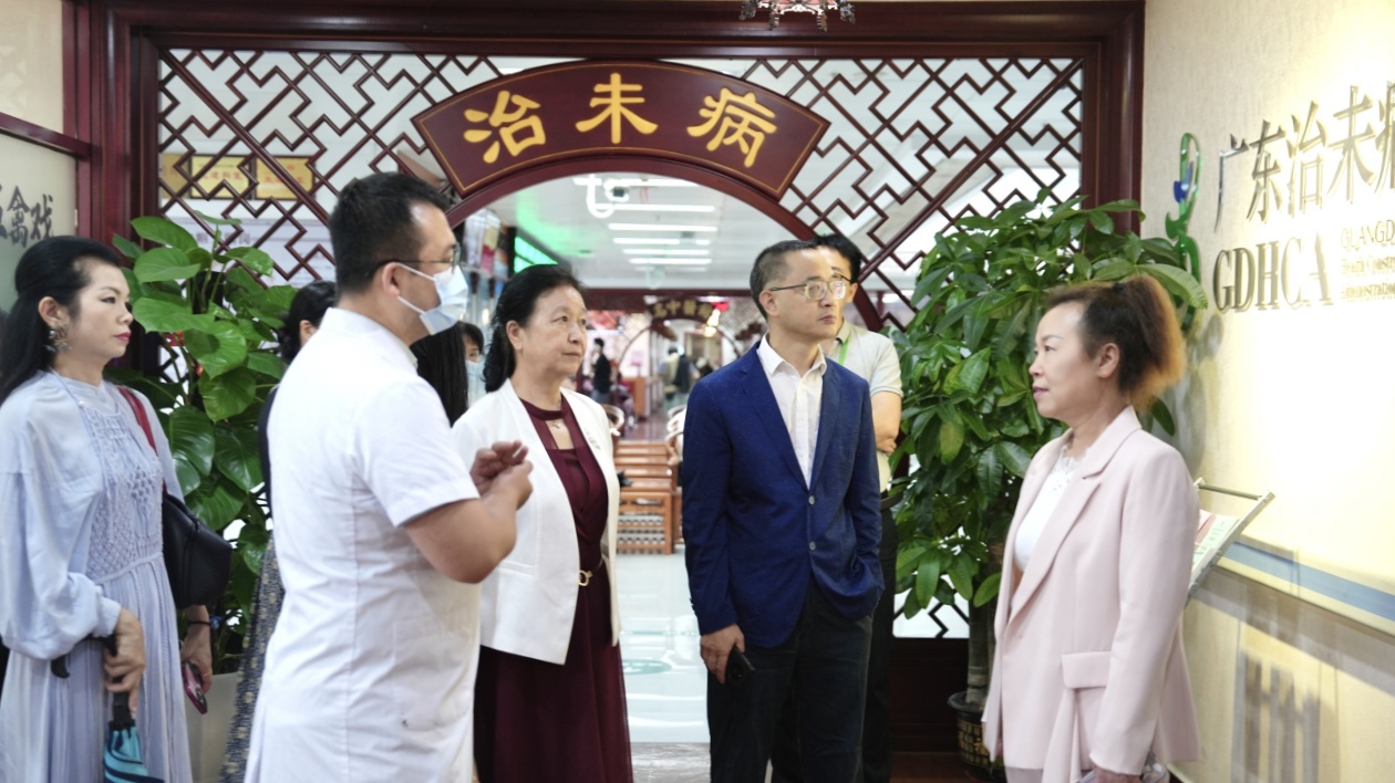 深圳龍崗中醫(yī)藥學會和澳門中華中醫(yī)藥學會締結友好學會