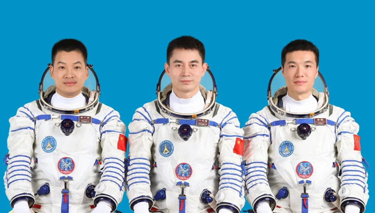 直播 | 神舟十八號(hào)載人飛行任務(wù)航天員乘組與中外媒體記者見(jiàn)面會(huì)