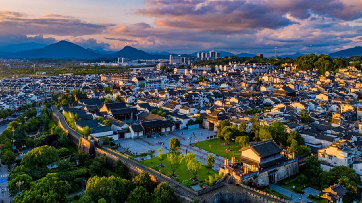 有片│【大黃山365·歙采繽紛 煥新出發(fā)】游黃山仙境  逛徽州古城