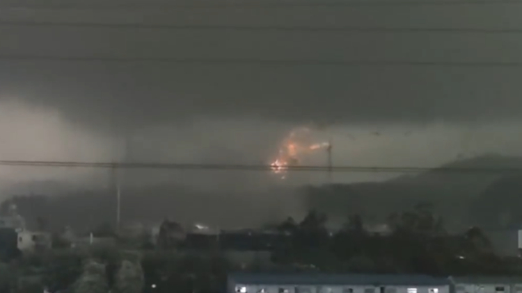 粵氣象局：初步研判廣州龍捲風(fēng)為3級強(qiáng)龍捲