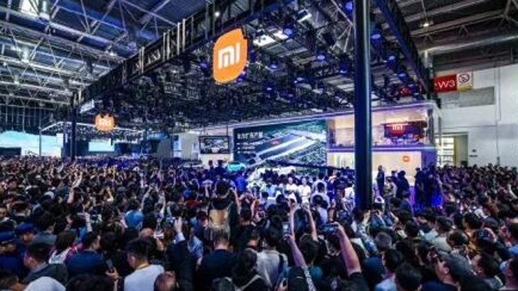 顛覆「三觀」的北京車展：「車?！怪茗櫠B 頂流雷布斯 「急了眼」的BBA