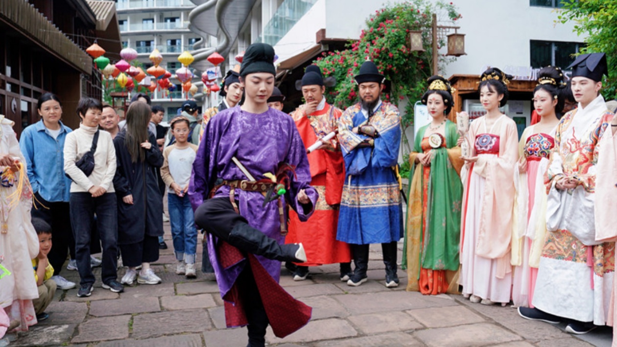 連創(chuàng)歷史新高  皖休寧齊雲(yún)山供給豐活力足人氣旺