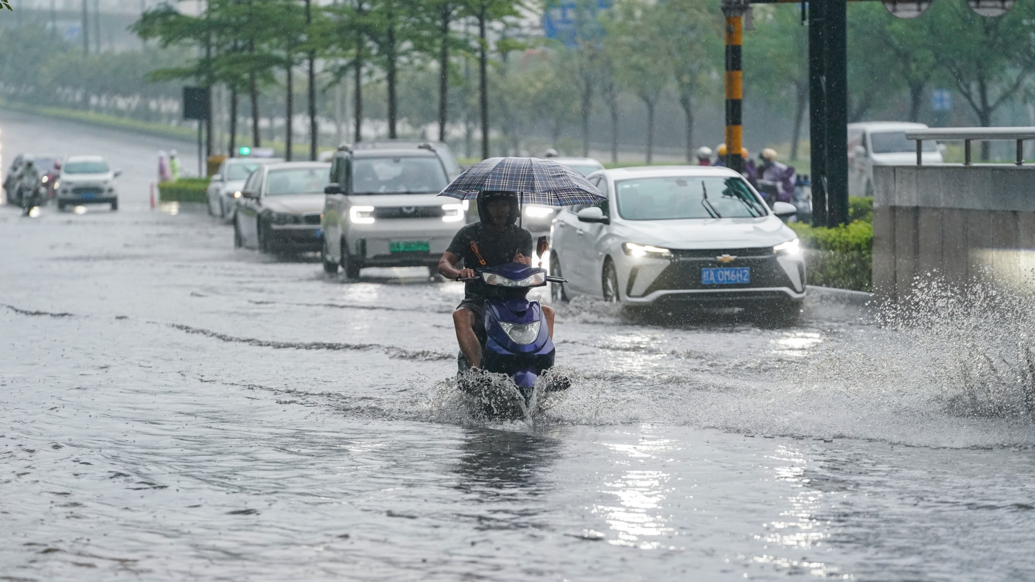 中央氣象臺發(fā)布暴雨藍色預警 貴州東部有大暴雨