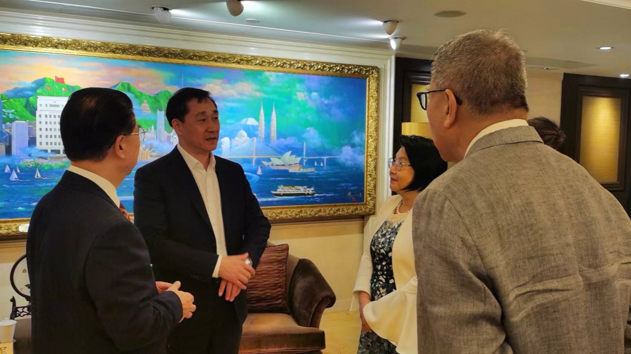 新疆友好交流訪問團(tuán)赴香港開展考察學(xué)習(xí)和產(chǎn)業(yè)對(duì)接活動(dòng)