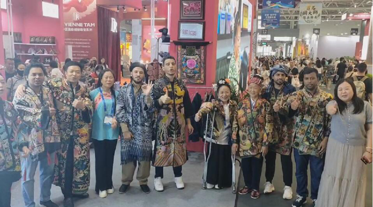 有片｜「歪果仁」文博會(huì)上為中國(guó)非遺打call 直呼「Very good」！