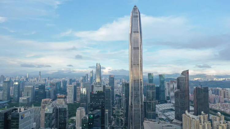 《光明日報》發(fā)表長篇通訊介紹經(jīng)驗 深圳搶抓機遇逐浪藍(lán)色經(jīng)濟