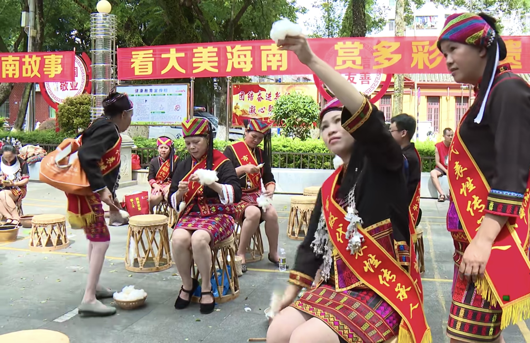 跨界融合賡續(xù)文脈 五指山「青藍(lán)工程」培養(yǎng)非遺人才3544名