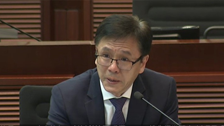 被問會否連任創(chuàng)科局長確保項目順利 孫東回應(yīng)時哽咽落淚