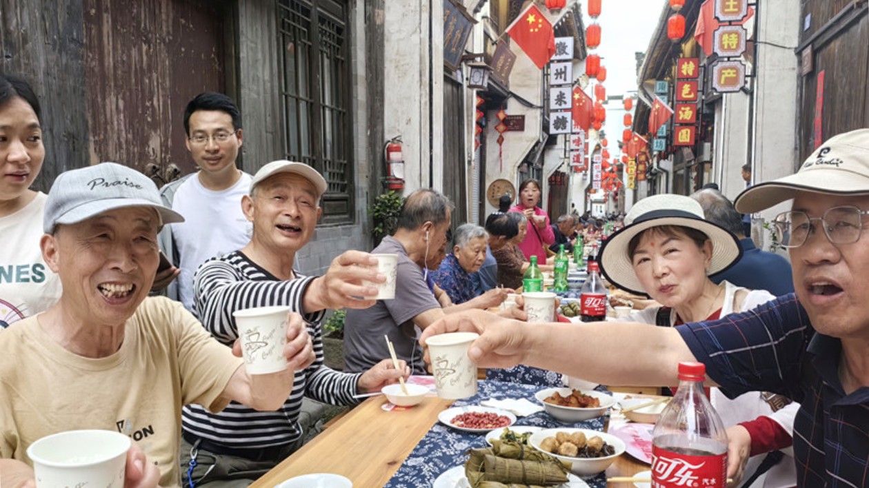 激發(fā)特色文旅新動(dòng)能  皖徽州區(qū)「巖寺老街·端午徽遊記」活動(dòng)熱火