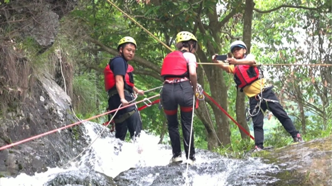 打鼓嶺親水項(xiàng)目受寵  皖黟縣「端午文旅大餐」引力十足