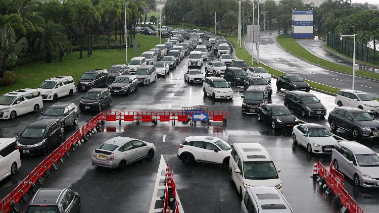 端午假期首日 港珠澳大橋珠?？诎哆M(jìn)境港澳車輛量再創(chuàng)新高