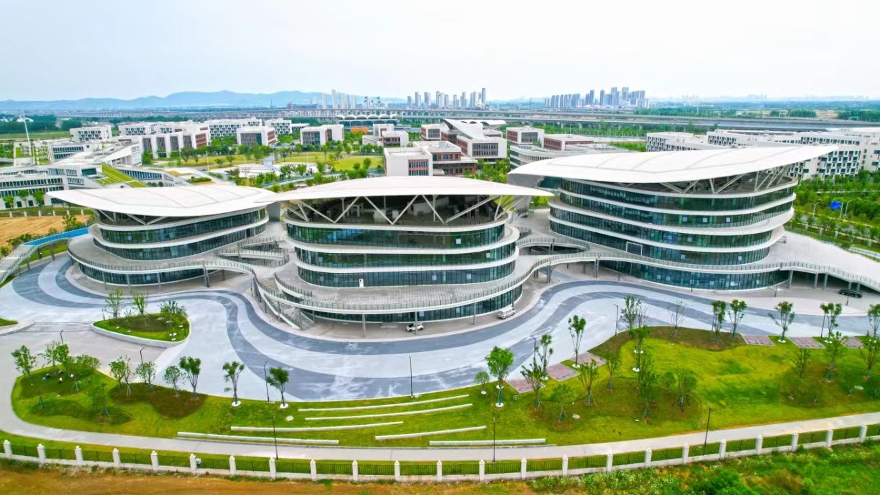 相約新中心 點(diǎn)燃新夢(mèng)想 全國(guó)大藝展與東津美麗相遇