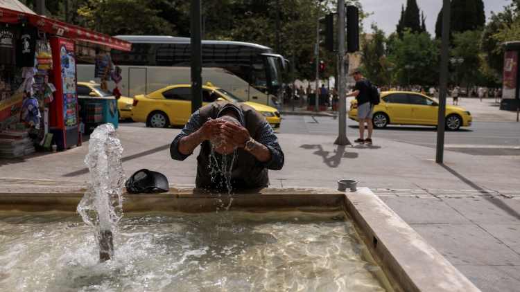 全球多地入夏現(xiàn)高溫酷熱天氣 經(jīng)歷有記錄以來(lái)最熱5月