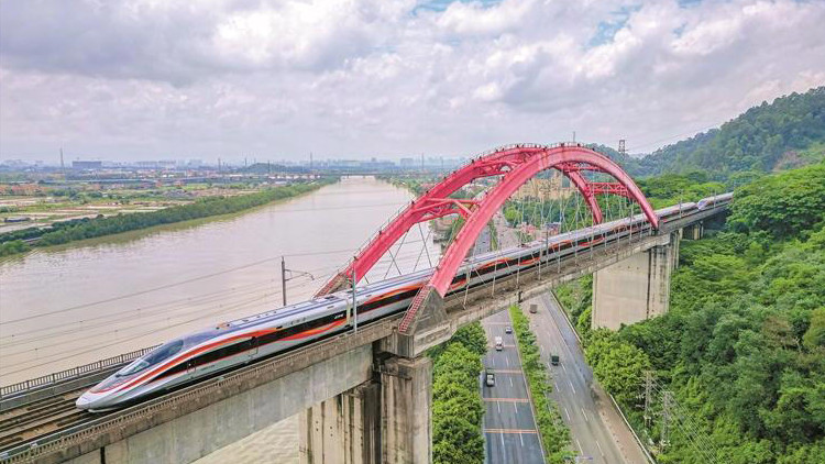 粵港澳大灣區(qū)將建設(shè)全球最密集、最完善的鐵路交通網(wǎng)