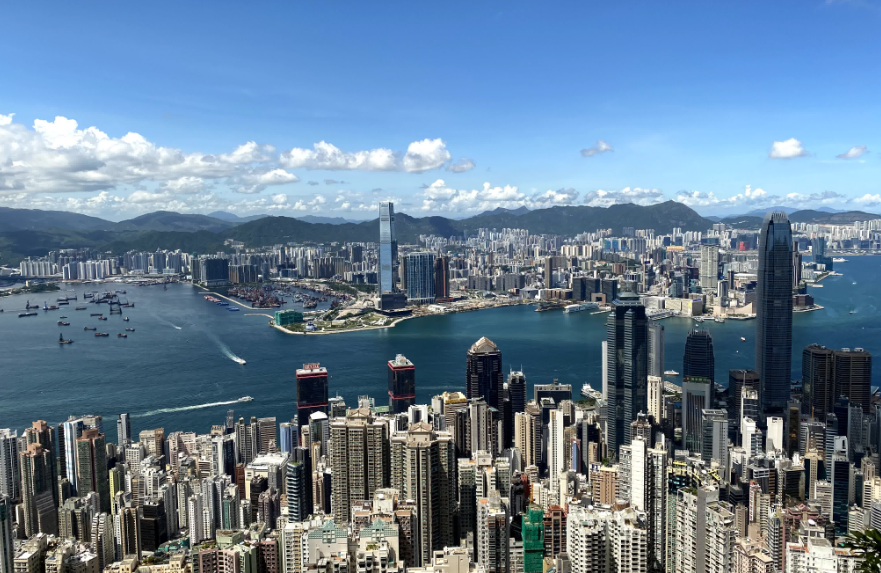 【商報時評】港競爭力提升 打臉「玩完論」