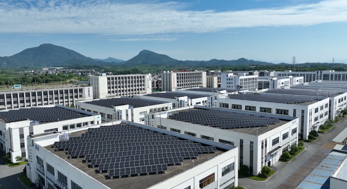皖歙縣開投集團：推進屋頂「發(fā)電生金」  助企共享「陽光福利」