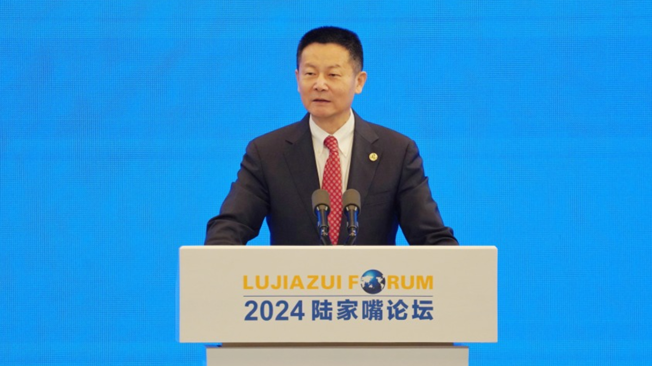 有片丨吳清：對(duì)退市中的違法違規(guī)問題必須「一追到底」