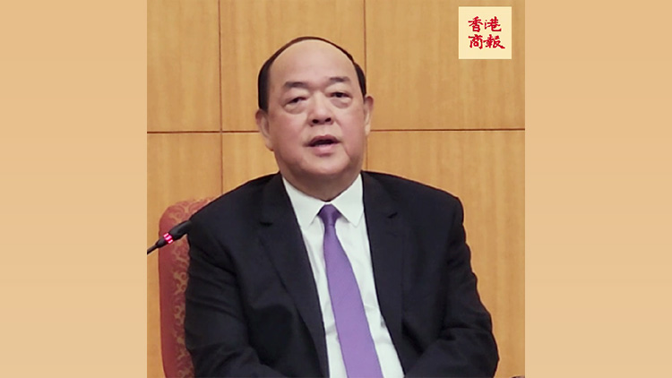 有片｜【港媒一姐走灣區(qū)】賀一誠(chéng)：政府不會(huì)在文化上指手畫腳