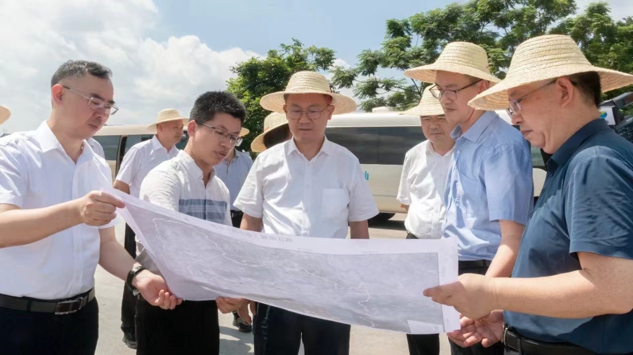 汕頭人大主任考察  加強練江流域污染防治提供堅強法治保障