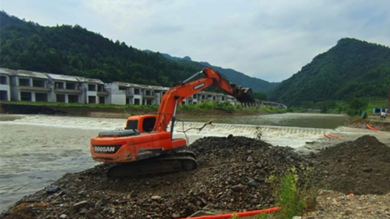 【黃山防汛救災(zāi)見聞錄】黟縣西遞鎮(zhèn)：挺起「主心骨」 當(dāng)好「守護(hù)者」