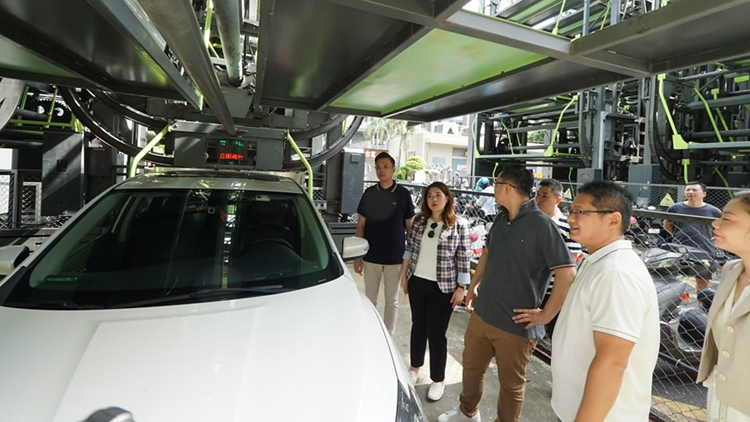 立法會(huì)「A4聯(lián)盟」考察深圳智慧交通基建設(shè)施