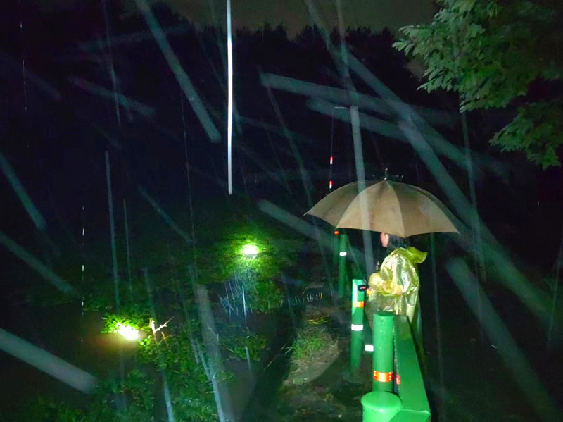 【黃山防汛救災(zāi)見(jiàn)聞錄】朱愛(ài)男：沉下身子連軸轉(zhuǎn)  一心守好一心村