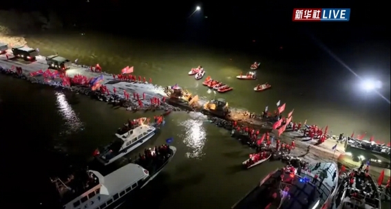 堵住了！湖南岳陽(yáng)市華容縣洞庭湖一線堤防決口完成合龍