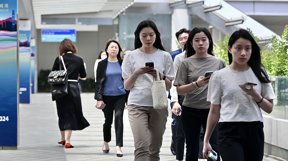 楊何蓓茵：今年約1500名公務(wù)員到內(nèi)地參加國家事務(wù)研習(xí)課程