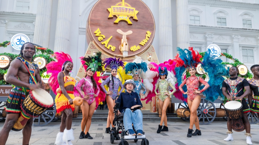 世界如您所願(yuàn)——深圳世界之窗用無人機(jī)為奇蹟少年羅睿燊圓夢(mèng)