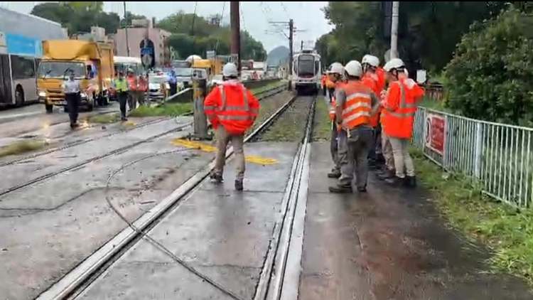 輕鐵水邊圍站受損電纜完成修復(fù) 港鐵籲駕車人士遵守運(yùn)輸署指引