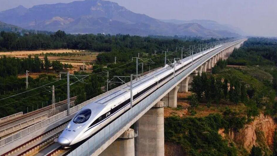 【熱點(diǎn)熱話】在改革開(kāi)放中不斷推進(jìn)中國(guó)式現(xiàn)代化