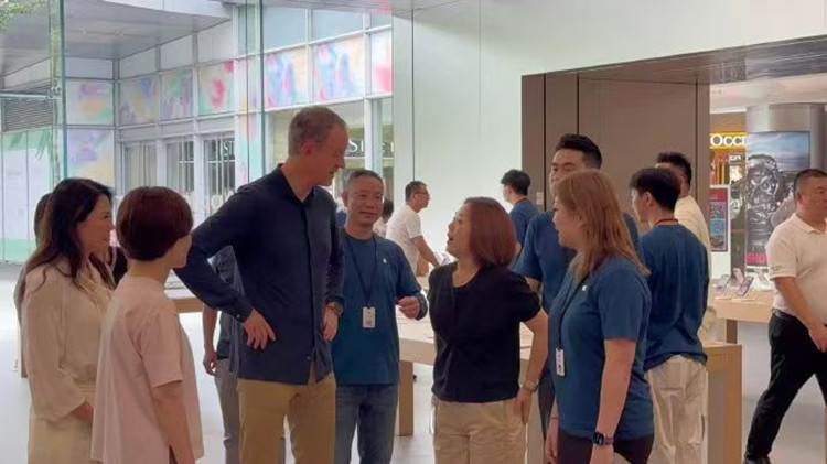 蘋果首席運(yùn)營(yíng)官傑夫·威廉姆斯訪深 推進(jìn)合作新機(jī)遇