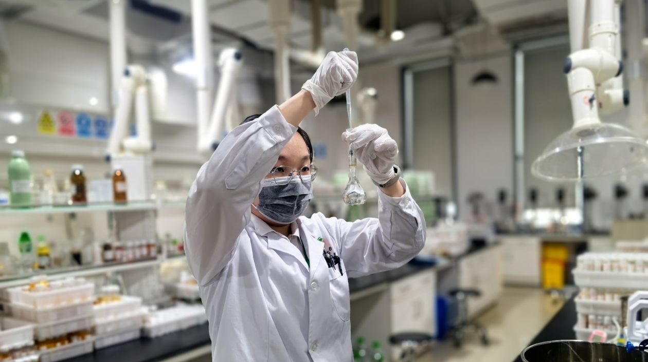 【感受工業(yè)之美】有片∣從投料到成品入庫(kù)無需人工 惠州「銀農(nóng)科技」開啟農(nóng)化產(chǎn)業(yè)發(fā)展新路