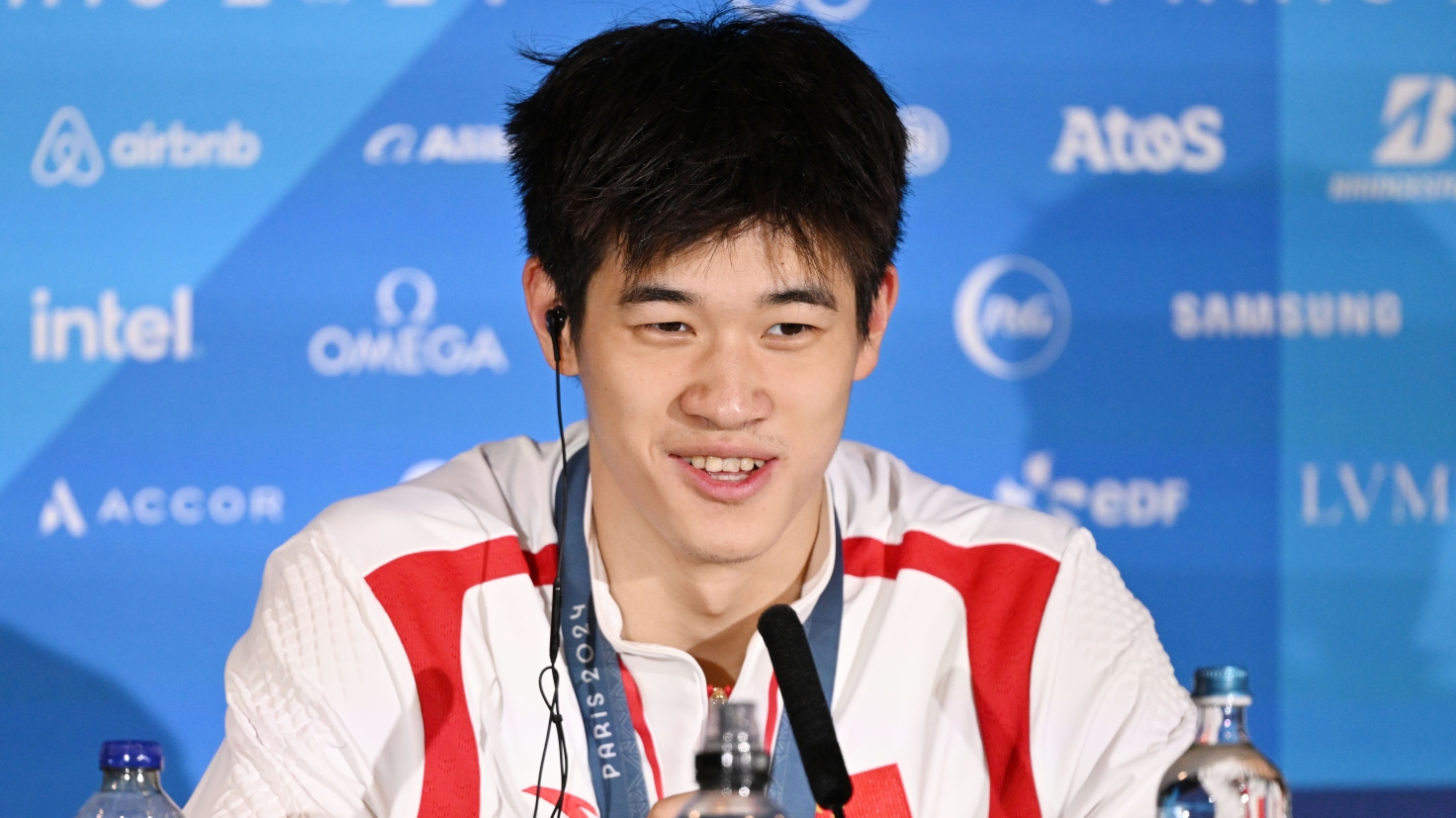 巴黎奧運(yùn) | 潘展樂(lè)破世界紀(jì)錄奪冠 中國(guó)泳軍迎首金