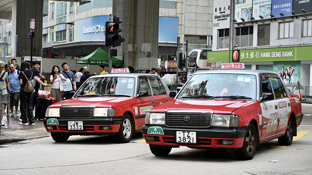 的士業(yè)：引入車隊(duì)有助改善服務(wù)質(zhì)素 取締非法白牌車