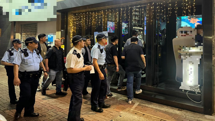 旺角「犁庭掃穴」 行動(dòng)    巡查娛樂場(chǎng)所拘一男