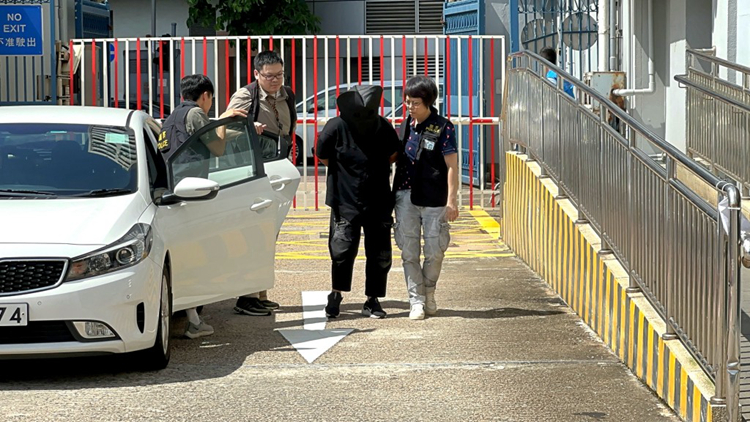 六旬男北角街頭被搶走3200元現金 57歲女子羅湖落網