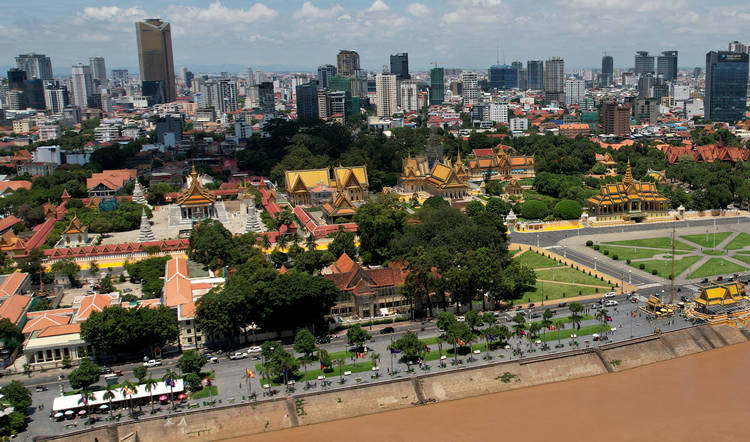 汕頭與金邊締結(jié)為友好交流城市 簽13個(gè)項(xiàng)目逾6億元