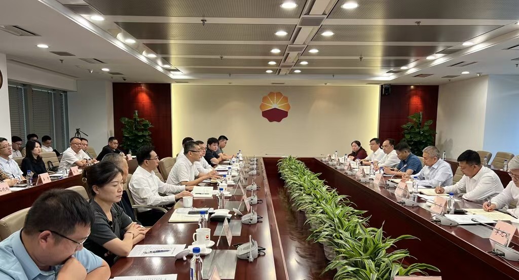 江蘇南通組織企業(yè)家走進清華、央企、北交所