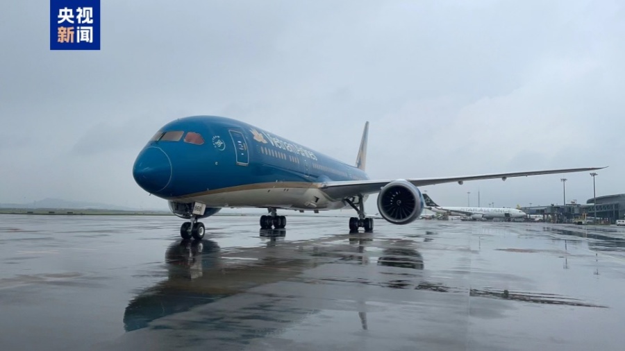 越共中央總書記、國(guó)家主席蘇林抵達(dá)廣州開啟訪華行程