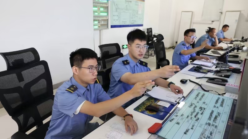 南疆鐵路阿克蘇至喀什區(qū)段常態(tài)化開行萬噸列車