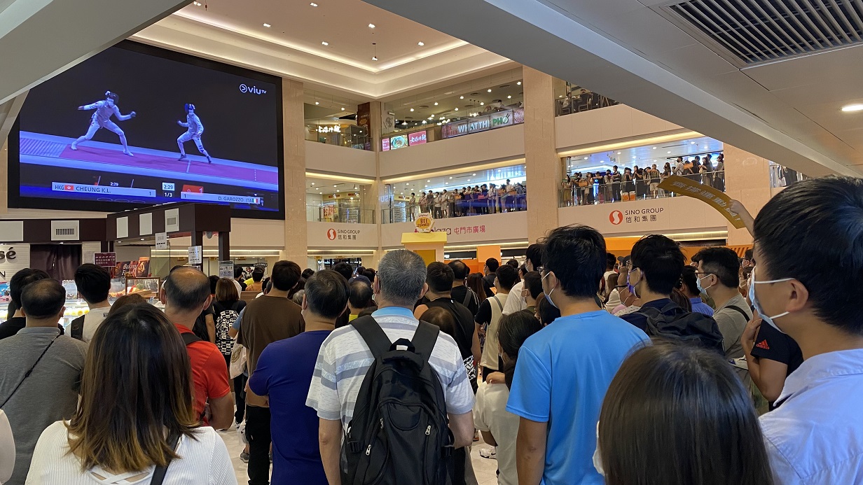 【長(zhǎng)話短說】國(guó)家健兒展風(fēng)采 大力弘揚(yáng)愛國(guó)精神