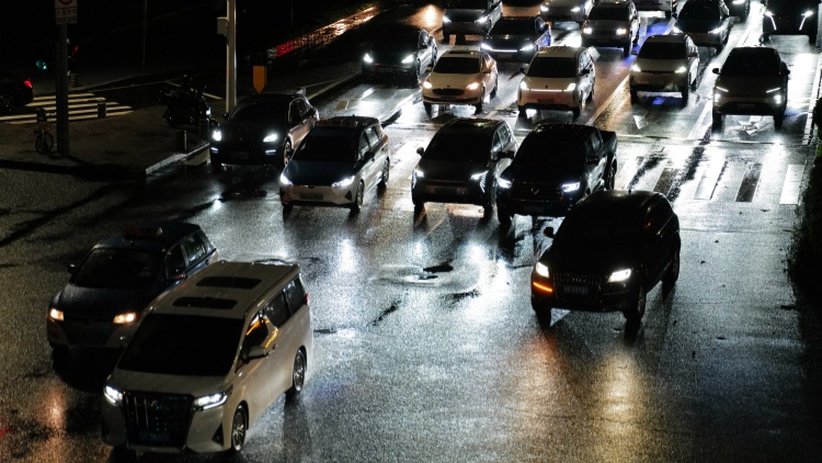 暴雨+9級陣風(fēng)來了！深圳部分列車停運