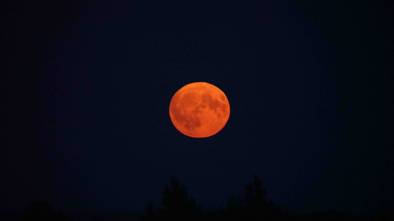 黑龍江漠河：今年首個「超級月亮」亮相神州北極