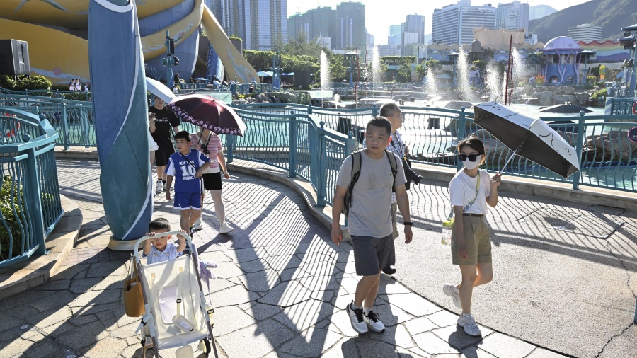 天文臺(tái)發(fā)出酷熱天氣警告