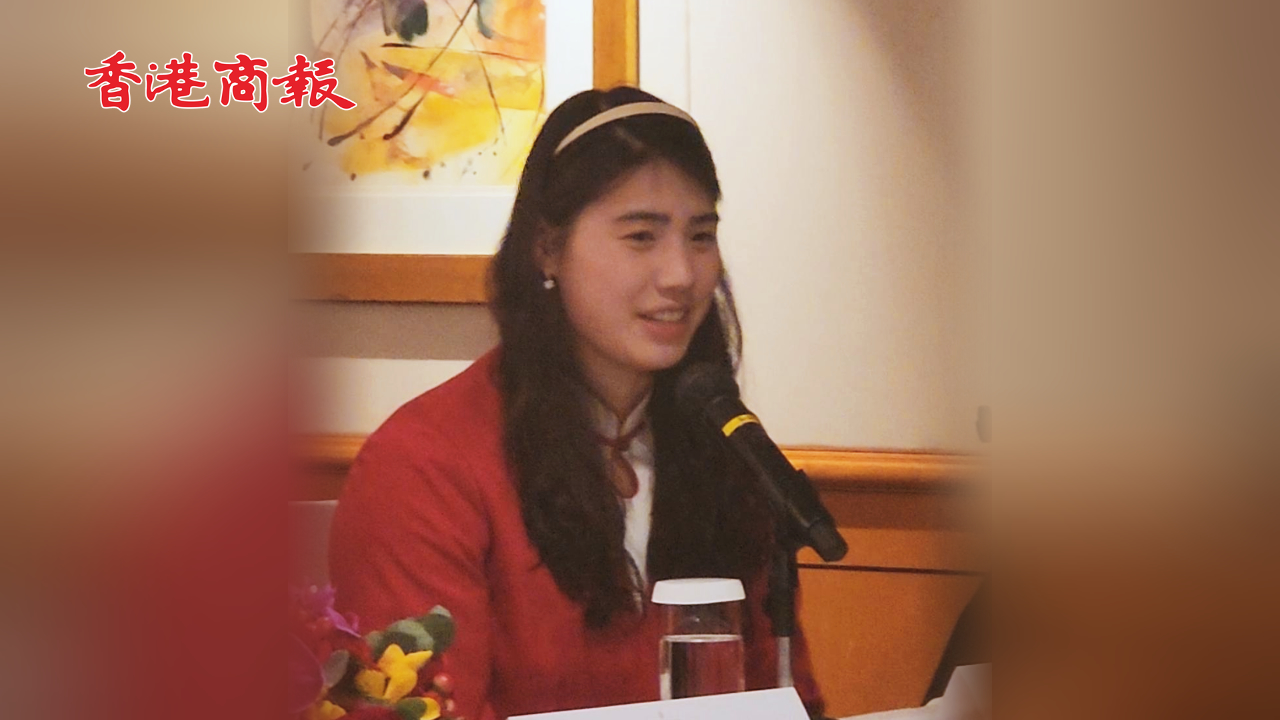 有片丨張雨霏接受採(cǎi)訪秀粵語(yǔ)：很喜歡吃香港的蝦餃和叉燒包